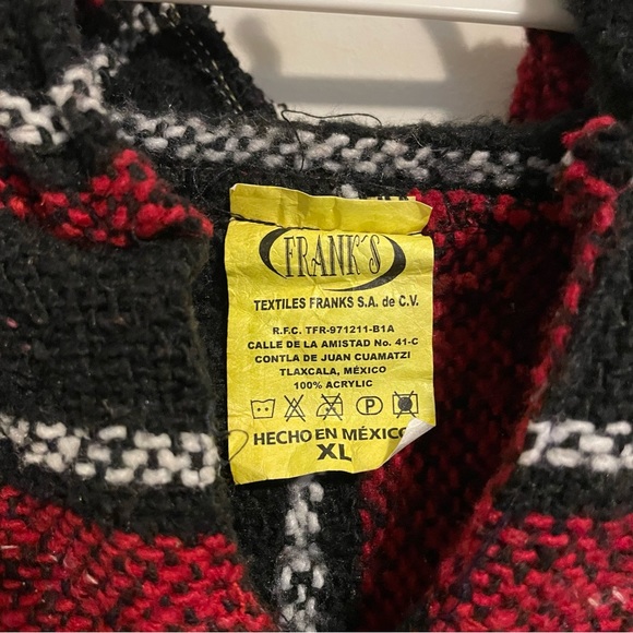 Franks Textiles Baja Poncho - Picture 3 of 4